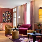 Mayflower Hotel