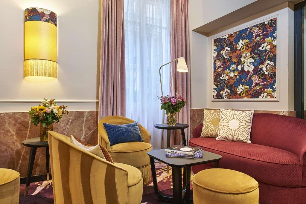 Mayflower Hotel