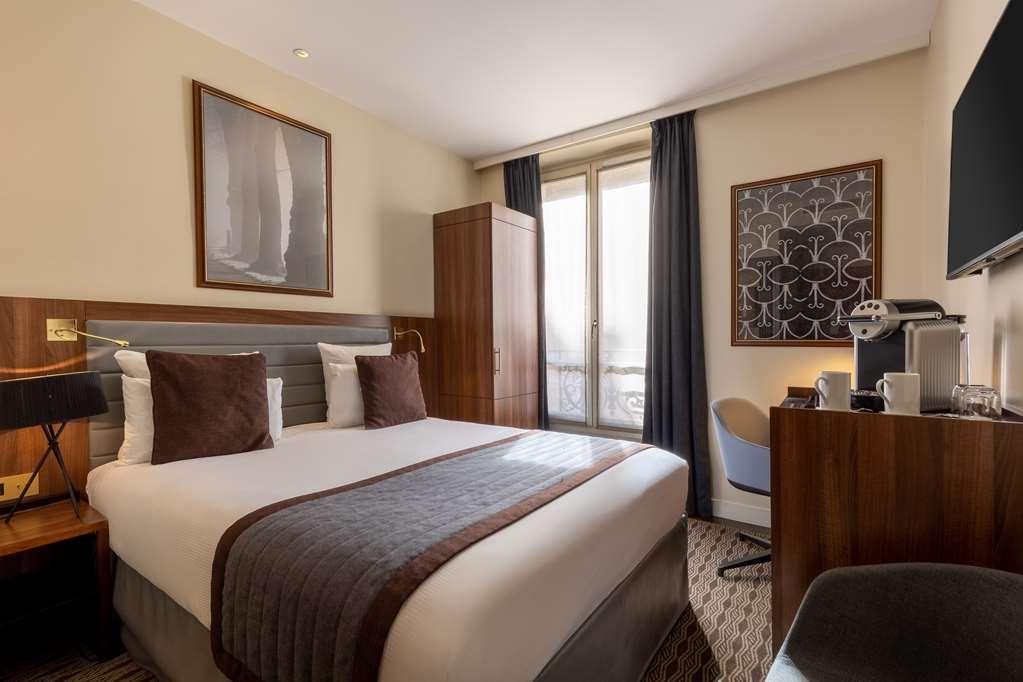 Mayflower Hotel